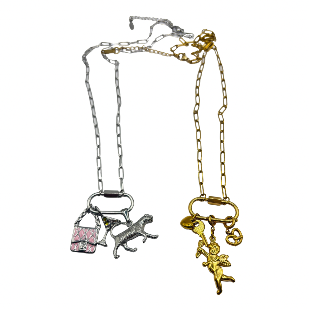 OVAL CLASP CHARM NECKLACE